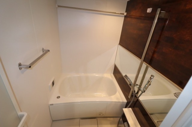 バス・シャワールーム　浴室