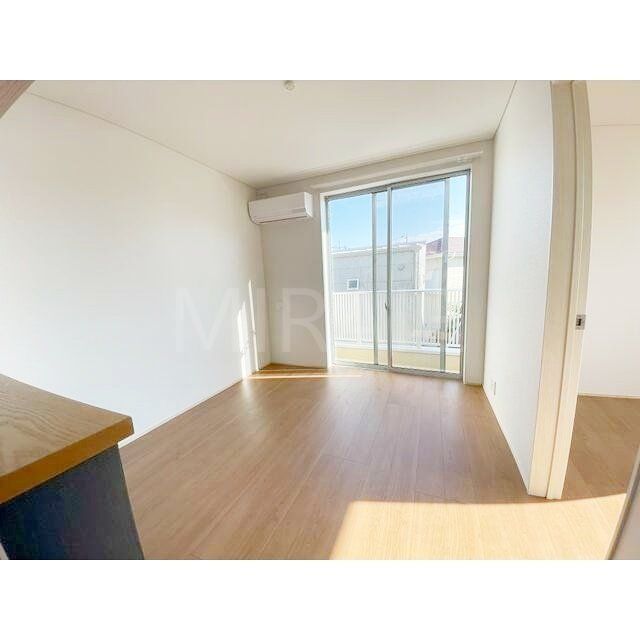 居室・リビング　物件画像