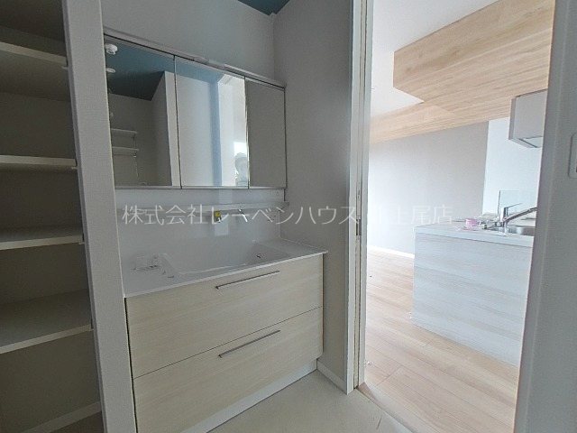 洗面設備　当社HPに沢山写真載ってます。