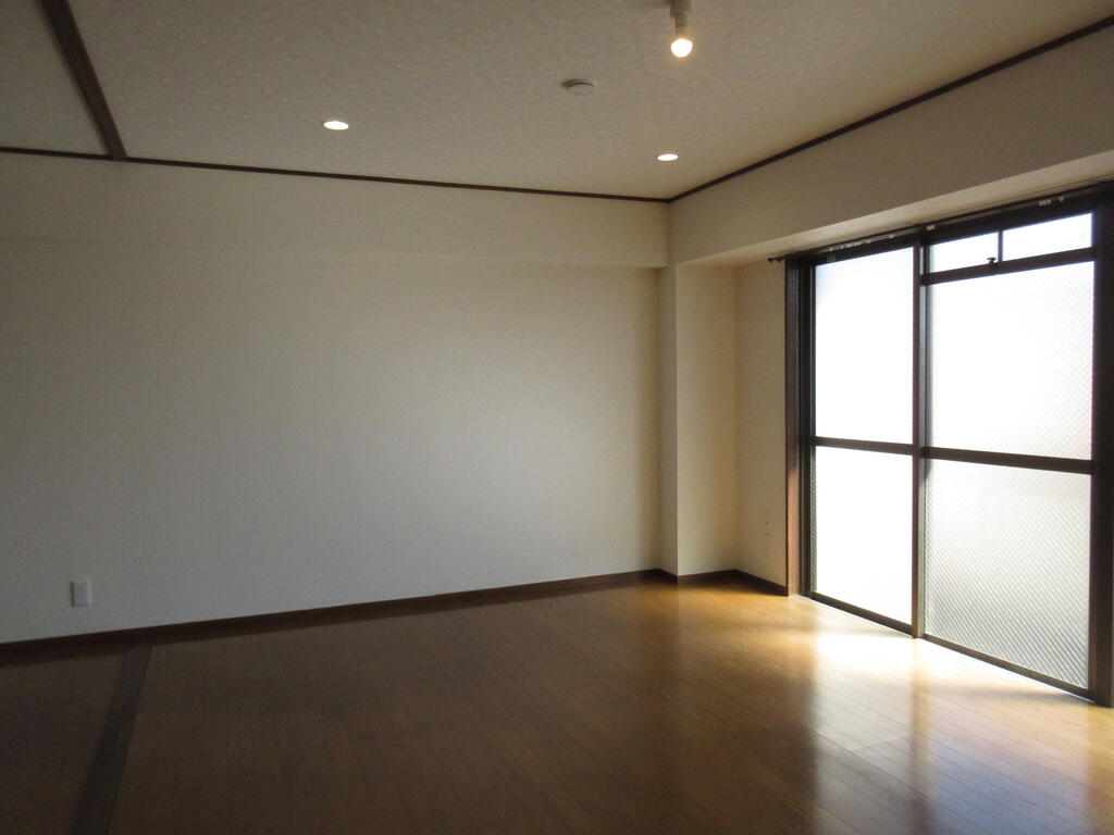 水入マンションの内装写真