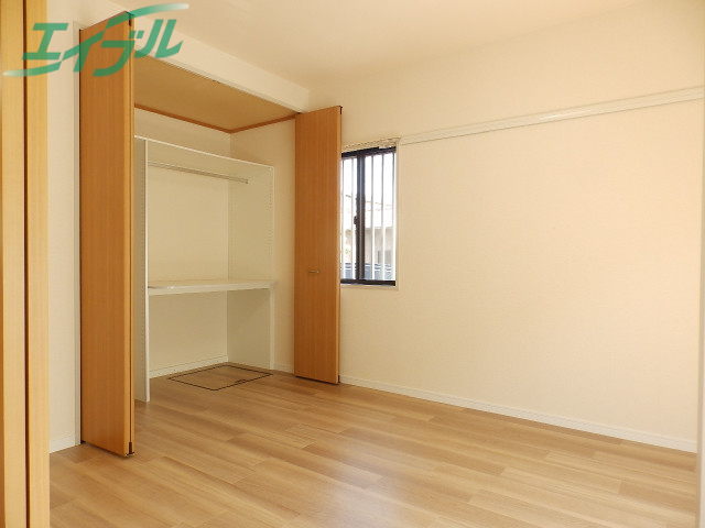 収納　同物件別部屋のお写真です。