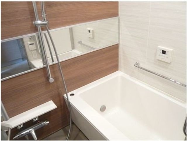 バス・シャワールーム