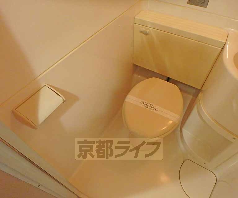 トイレ　ユニットバスのトイレです。