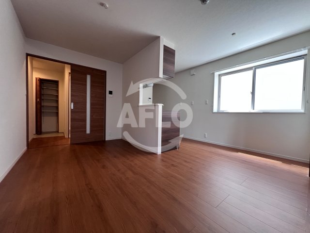 居室・リビング　TRICERA Court　リビング