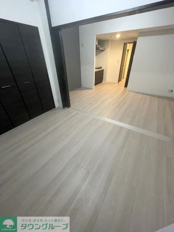 居室・リビング　同仕様　別部屋