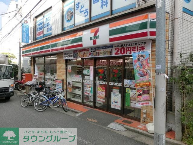 コンビニ　セブンイレブン（コンビニ）まで209m