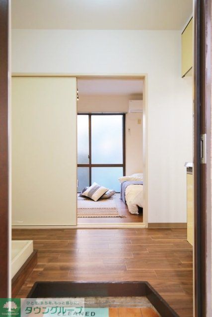 玄関　※家具小物等はイメージです