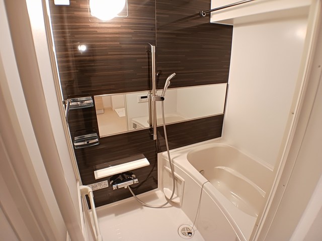 バス・シャワールーム