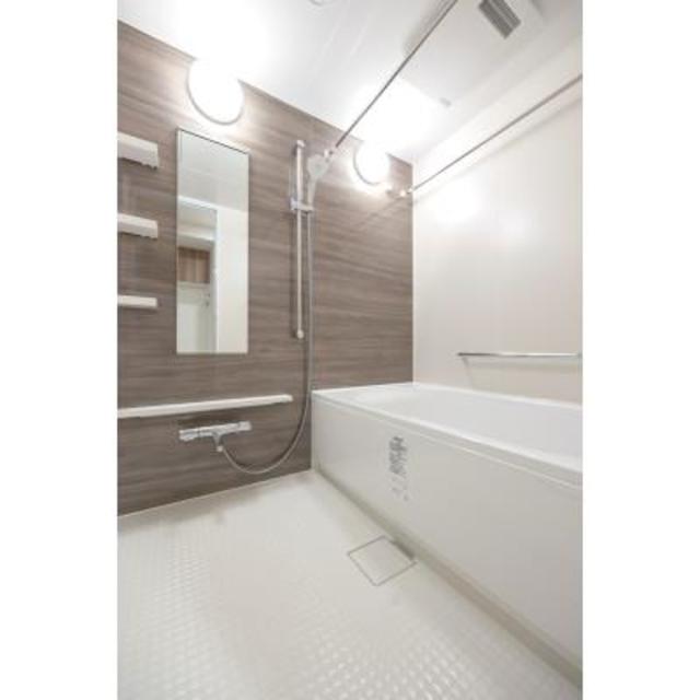 バス・シャワールーム　※写真は同タイプ住戸です。