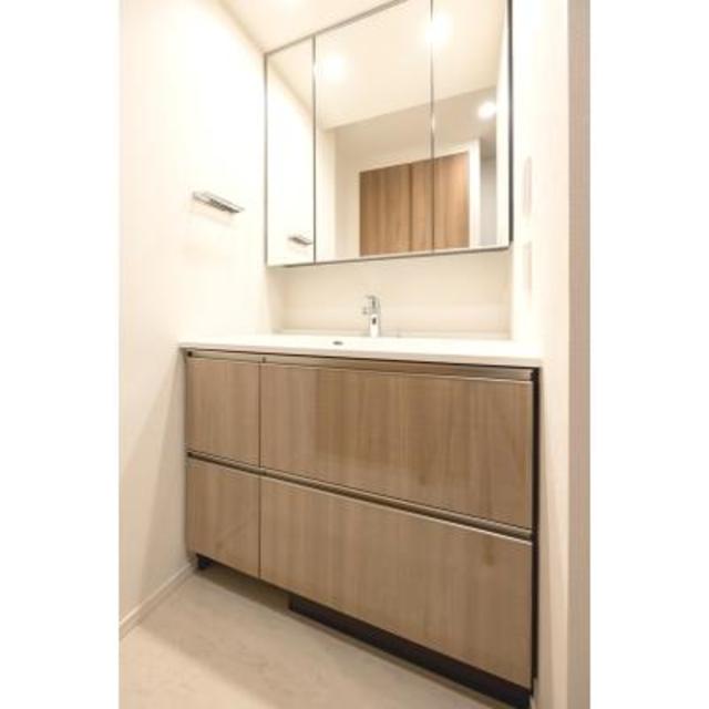 洗面設備　※写真は同タイプ住戸です。