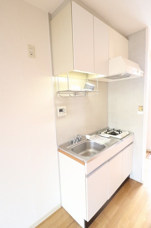 キッチン　別部屋の写真使用