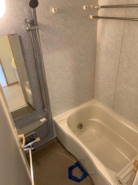 バス・シャワールーム　バス