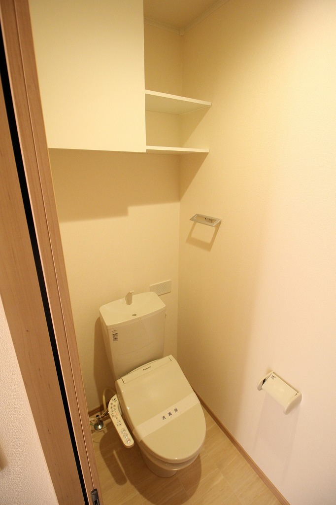 トイレ　別のお部屋の写真です