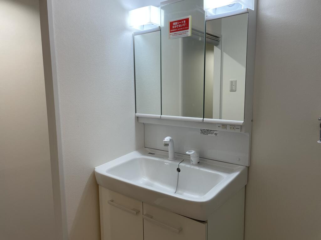 洗面設備　☆同マンション別室の写真です☆