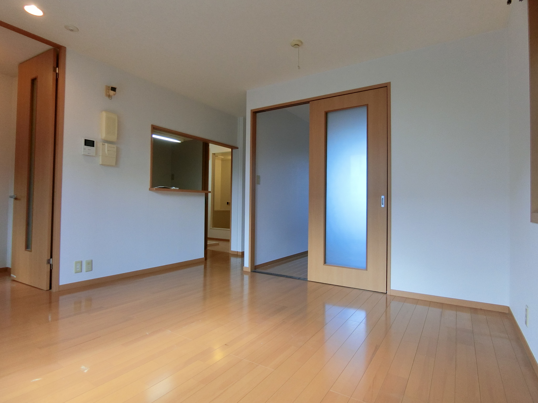 居室・リビング　以下反転タイプ居室　写真