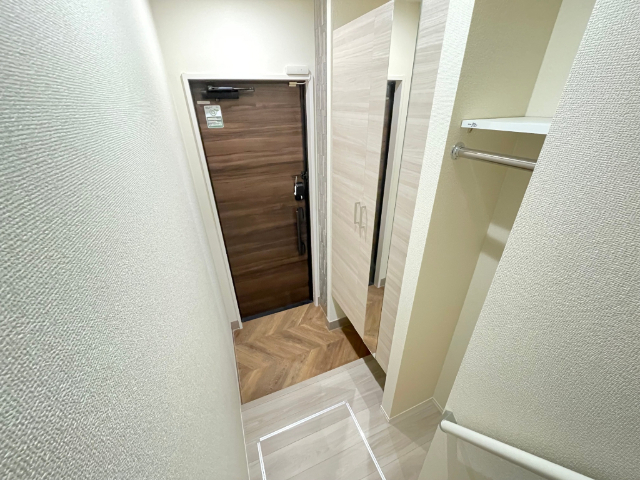 玄関　下駄箱付きの玄関です