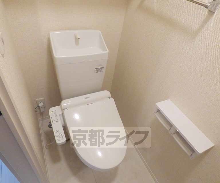 トイレ　ウォシュレット付き！
