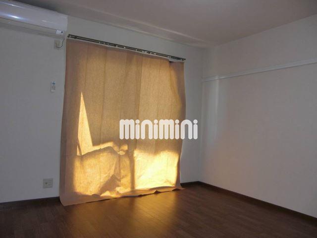 居室・リビング　南向き、日当たり良好