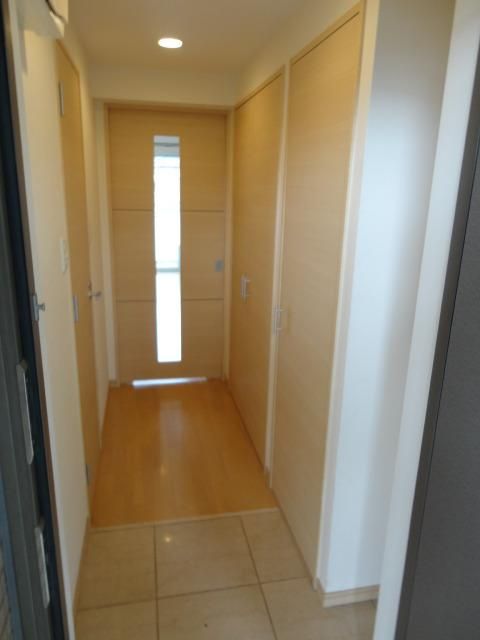 玄関　★ゆったりとした玄関スペースです★