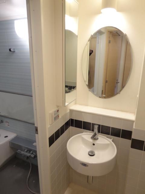 洗面設備　★独立洗面台付です★