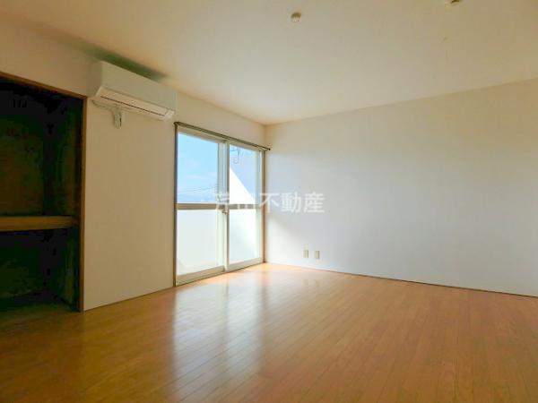 居室・リビング　写真は別のお部屋のイメージです