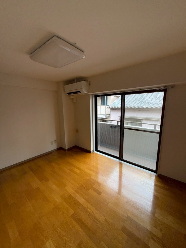 居室・リビング　他号室の写真になります。