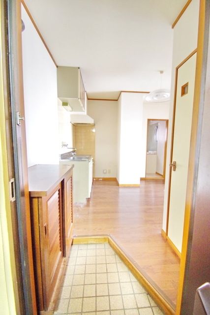 玄関　★お問い合わせはタウンハウジングまで★