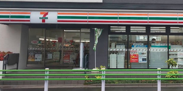 コンビニ　セブン-イレブン 墨田横川５丁目店（コンビニ）まで108m