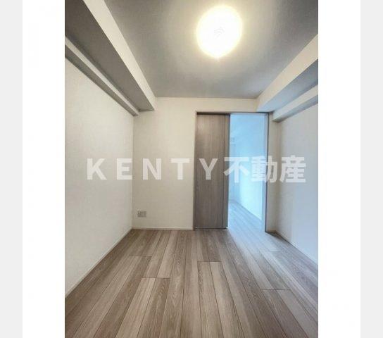 居室・リビング　こちらのリビングで趣味の時間をお楽しみください