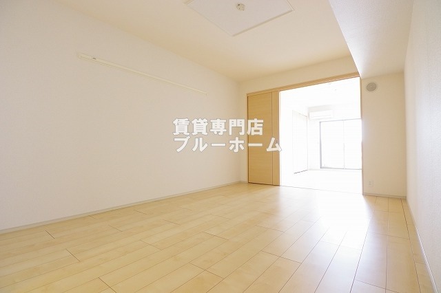 居室・リビング　11.4帖の広いリビング！