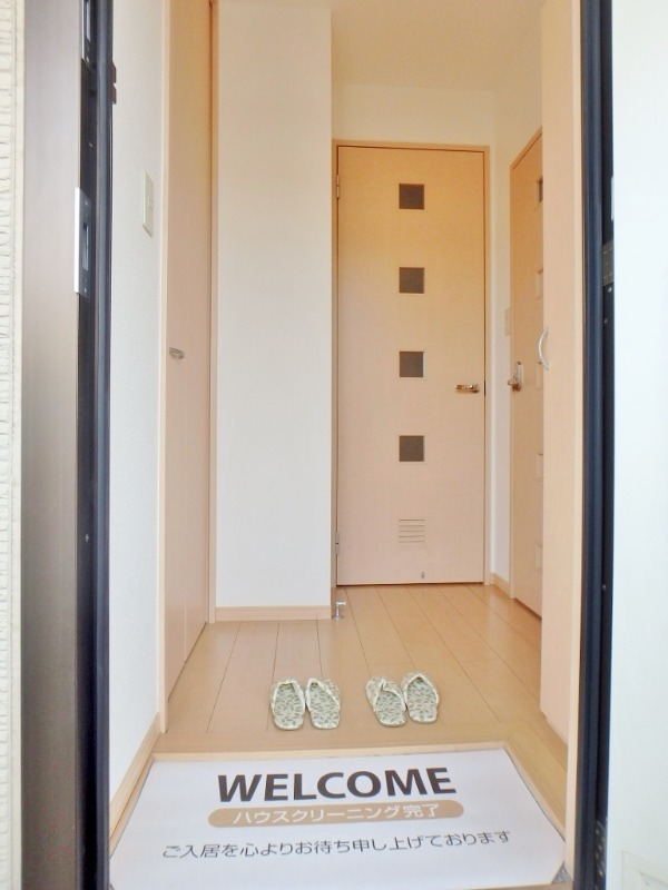 玄関　図面と現状に相違がある場合には現状を優先