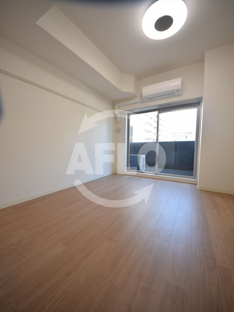 居室・リビング　ララプレイス難波メティス　居間