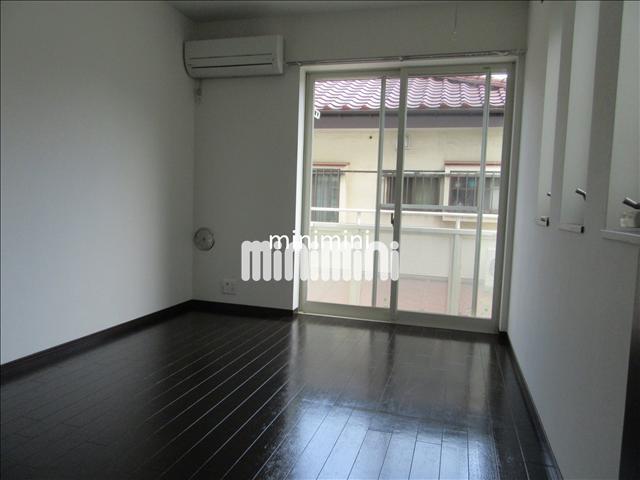 居室・リビング　広々とした洋室です