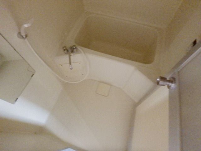 バス・シャワールーム　★ゆったりバスタイムを楽しめます★