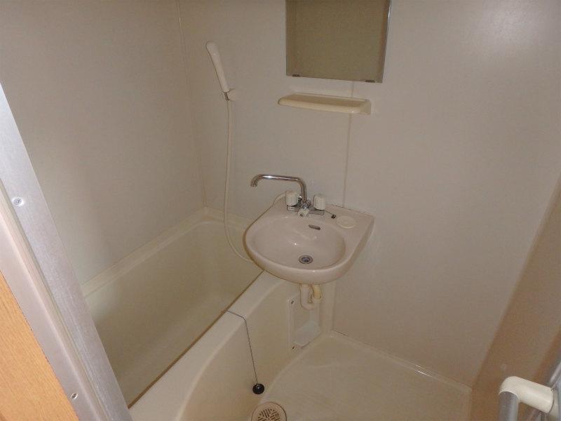 バス・シャワールーム　快適なバスルーム