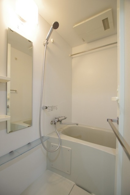 バス・シャワールーム　バスルーム