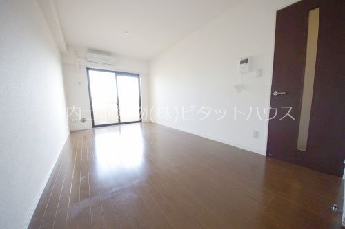 居室・リビング　１３．２帖ＬＤＫ