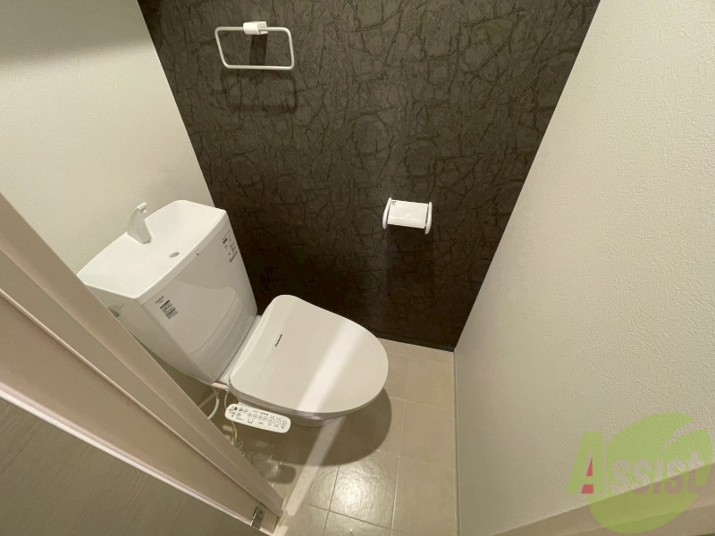 トイレ　こちらはトイレです。清潔感があり、安心して使用できます。