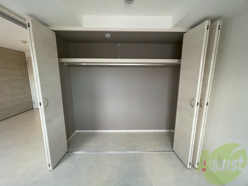 収納　クローゼットがありました。お洋服や荷物はここへ