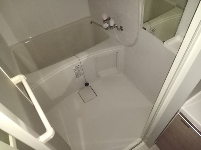 バス・シャワールーム　※他部屋参考写真