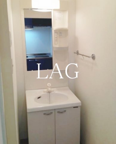 洗面設備　洗面台です。