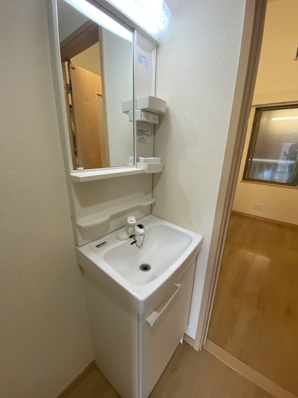 洗面設備　身支度に便利な洗面台♪