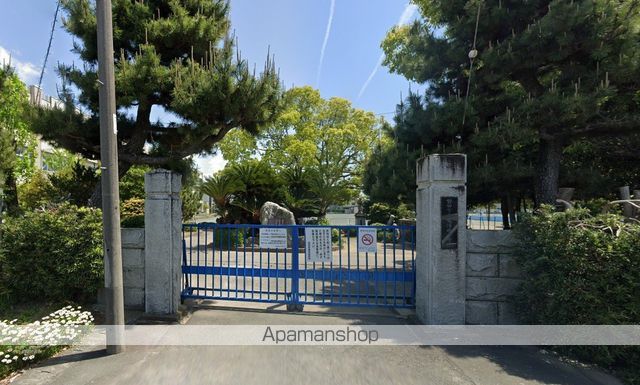 小学校　磐田市立竜洋西小学校（小学校）まで721m