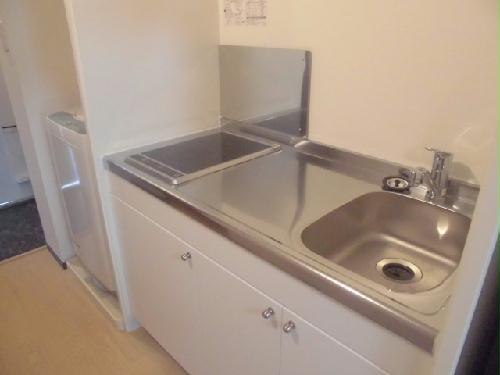 キッチン　＜ＩＨ＆ラジエントヒーター付コンロ＞掃除もし易く衛生的です