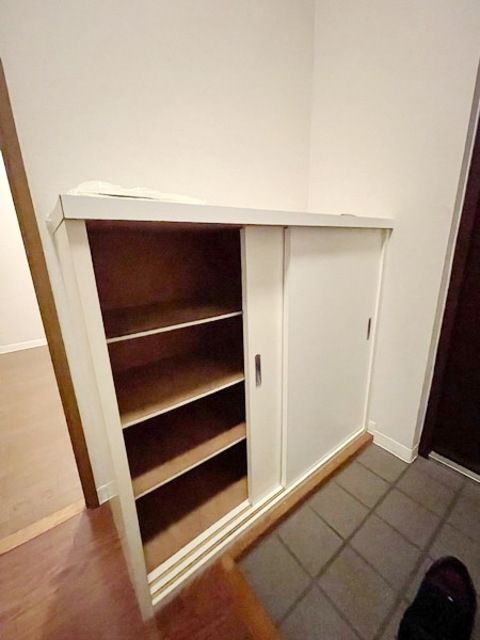 玄関　※別部屋参考写真です