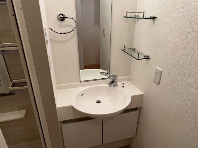 洗面設備　同建物別室参考写真