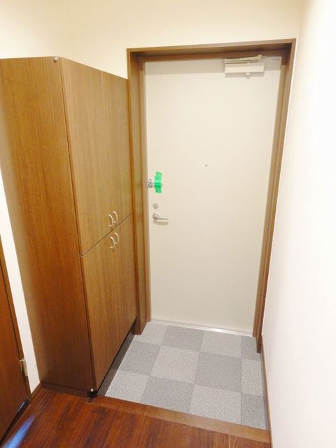 玄関　大きめのシューズＢＯＸ☆