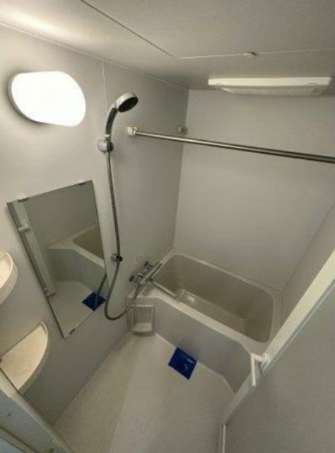 バス・シャワールーム　バスルーム