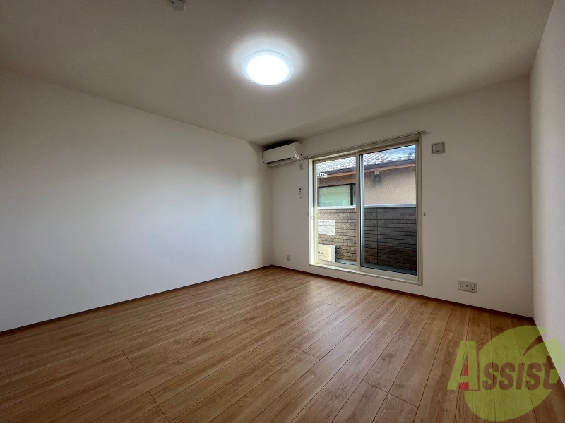 居室・リビング　１Ｋ、追い焚き機能付き浴室、独立洗面化粧台有り