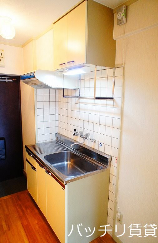 キッチン　＊画像は別部屋の為イメージ。現状を優先致します